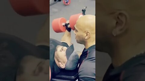 BIG RAMY TREINANDO PEITO COM DENNIS JAMES APÓS GANHAR NOVAMENTE O MR OLYMPIA !