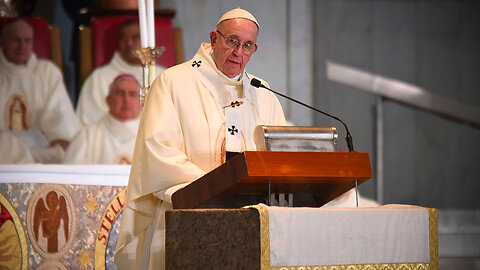 KTF News - Pope Francis says opponents of gay couples blessings are ‘small ideological groups’