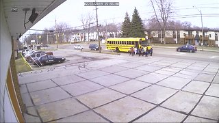 Mentor-on-the-Lake police capture driver driving past school bus