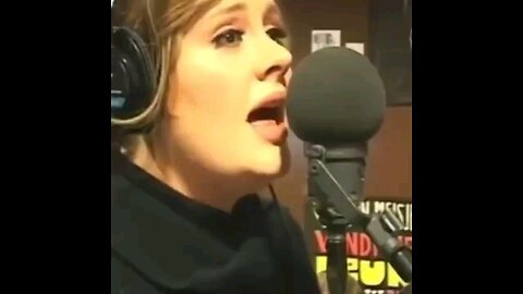 Adele voice without auto tune.