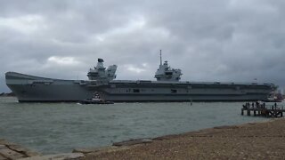 HMSQE HMS Queen Elizabeth departing Portsmouth UK aircraft carrier 4k