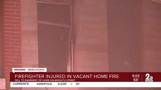 Firefighter injured battling fire at vacant home in East Baltimore