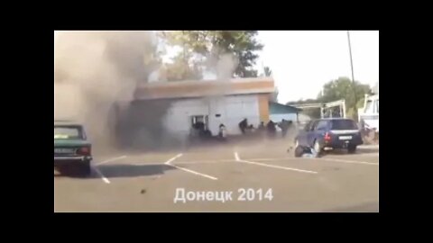 Footage of an artillery shelling and bombing city of Donetsk by army of Ukraine, 2014