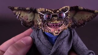 NECA Toys Gremlins 2 The New Batch Ultimate Brain Gremlin Figure Review @The Review Spot
