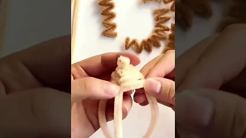 Handmade diy pipe cleaner Flower Making hedgehog tutorial Christmas #handmade #DIY #handmadegifts #