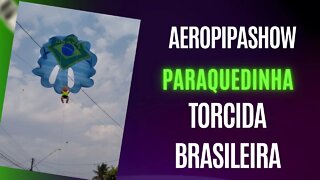 Pipa Paraquedinha com bonequinho, seleção Brasileira. toy parasail flag brasil.