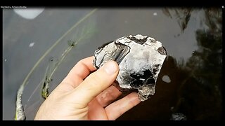 Metal Detecting - We Found a Mica Mine