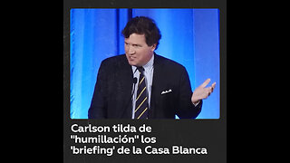 Tucker Carlson arremete contra la secretaria de prensa de la Casa Blanca