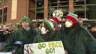 NEWSLOCAL NEWS Packers vs. Browns: Fans celebrate Christmas at Lambeau Field