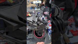 fixing the Xmaxx