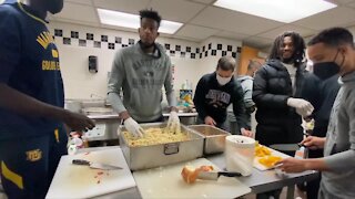 Marquette teams with Salvation Army to prep feast on Thanksgiving Day