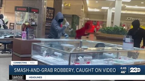 Merced smash and grab robbery caught on cell phone video