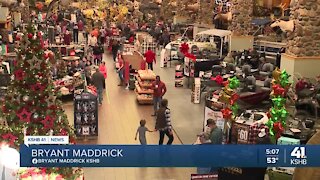 Black Friday shoppers show up despite supply chain and inflation concerns