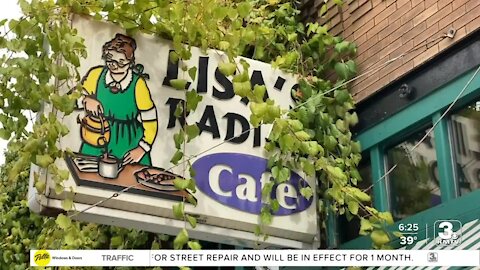 Positively the Heartland: Lisa's Radial Cafe celebrates 20 years in business