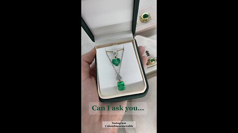5.72tcw 18K Colombian Emerald & Trillion Cut Diamond Accent Statement Necklace shop find jewelry