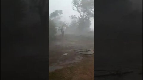 Chuva de granizo e vendaval assusta moradores de Izidolândia distrito de Alta Floresta