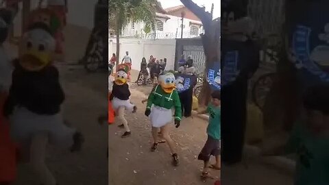 DANÇARINOS SUPER NINJAS DA CARRETA DA ALEGRIA, DANÇANDO FOFÃO, GOKU, O MÁSKARA E PATATI, LIKE 6