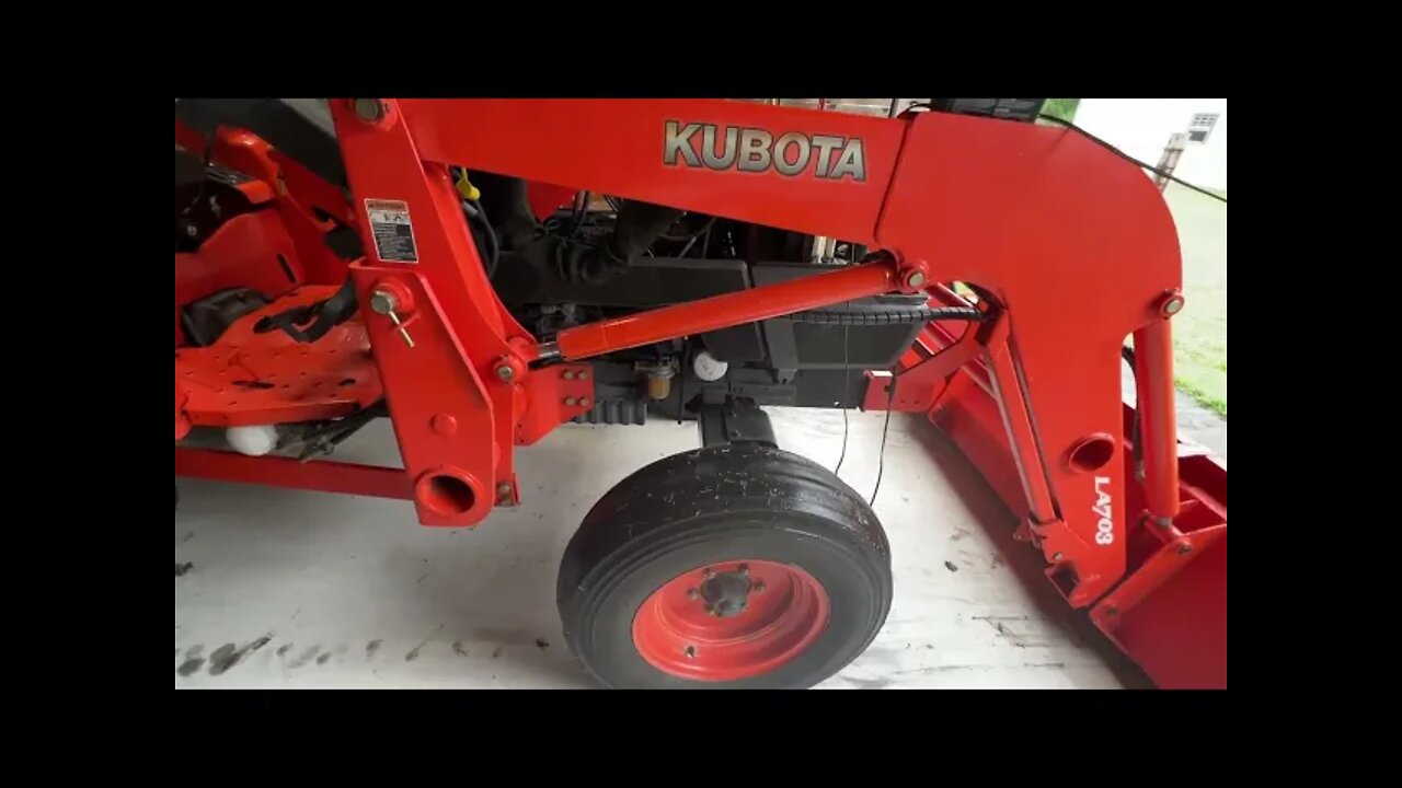 Bleeding Air Out Of Fuel Line Kubota Tractor L4400 Gainesville Kubota Service Is A Joke