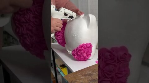 Making Hello Kitty From Roses