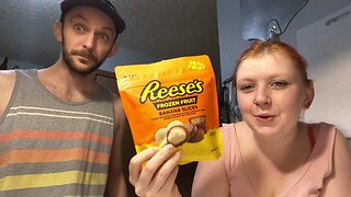 Reese’s Milk Chocolate Frozen Fruit Banana Slices Taste Test / #TeamWholeMilk