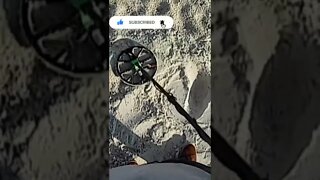 Metal Detecting Florida Beach For Treasure Silver Ring, where's the gold?!