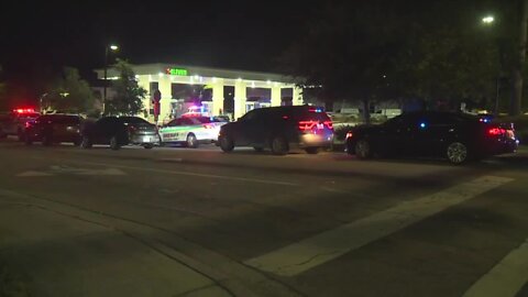 Deputies investigate triple shooting at 7-Eleven in Royal Palm Beach