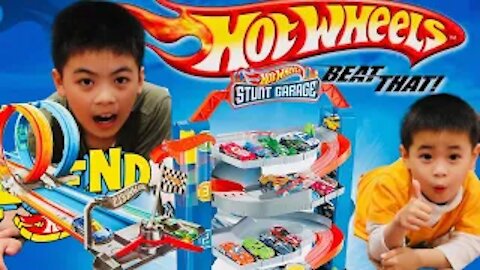 Hot Wheels Double Track + Stunt Garage | Hot Wheels Too Hot To Play | Hot Wheels W/ Aidan