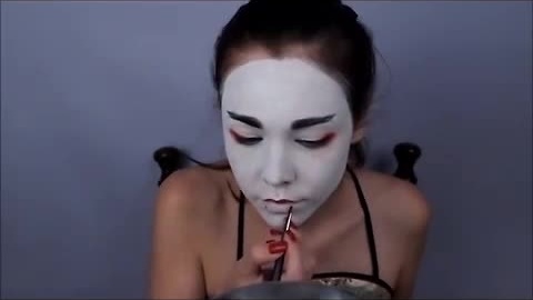 'Vampire' Halloween make up tutorial
