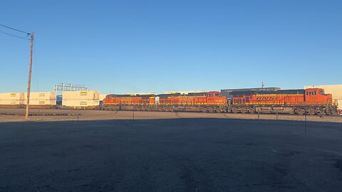 BNSF Transcon and Remote Switching Action in Amarillo, January 28, 2024