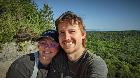 Van Life Couple in Canada. "I've never been this scared of heights." Best Hike in Ontario //