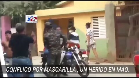 Tremendo lío por una mascarilla