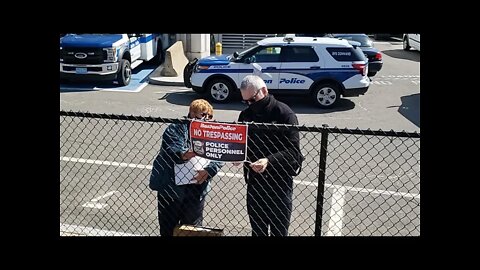 "YOU'RE NOT THE PRESS" Sgt. McGuire Boston PD. Illegal Signs