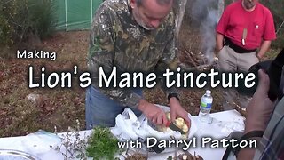 Making Lion's Mane Tincture with Darryl Patton