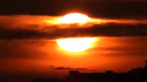 Flat Earth 100% Proof With This Amazing Footage Of The Sun Between Clouds...