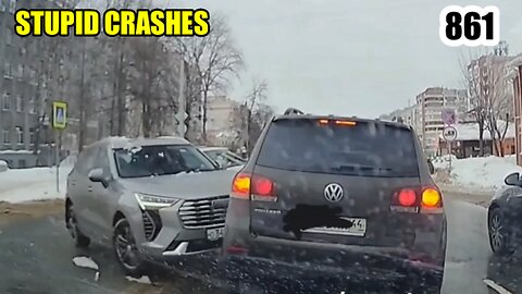Stupid crashes 861 February 2024 car crash compilation