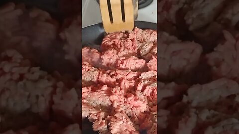 Browning Ground Beef | #cooking #browning #asmrsounds #sizzling #sizzle #hotfood #fyp