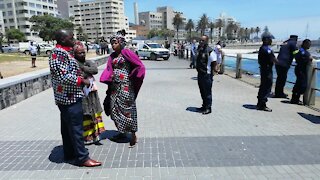 SOUTH AFRICA - Cape Town - Sea Point Drowning (Video) (4uh)