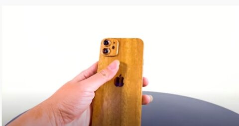 Wood Carving Creative iPhone 12 Real