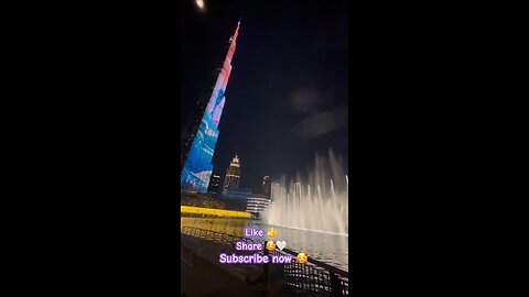 Exploring Dubai_ Mesmerizing Fountain Show__ _shortsvideo _viral _viralshort