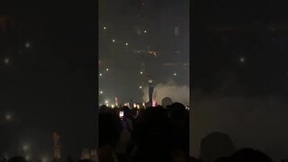 Drake Calls Out Fan!