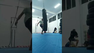 Kick The Bag (34) - Right Leg