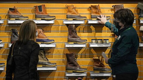 U.S. Consumer Spending Jumps 4.2% In March