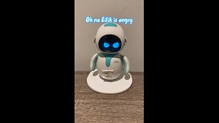 Cheering up Eilik robot