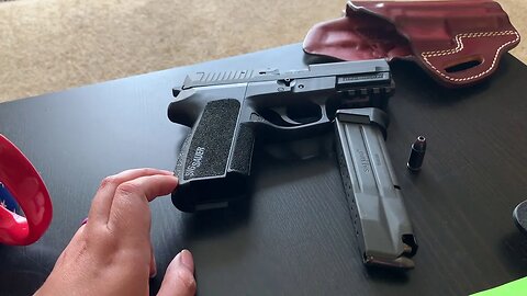 Sig SP2022, Is it good for EDC?