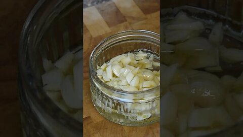 Homemade basic garlic dip for meat
