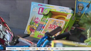 Matlacha bartender turns tips into Christmas toys for local kids