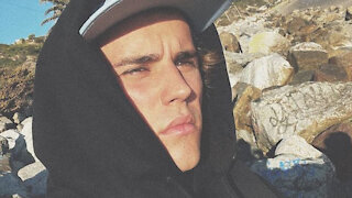 Justin Bieber FRUSTRATED Because Of THESE PHOTOS