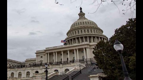 US Lawmakers Look to Spend Big to Boost Ukraine