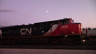 X383 Westbound Manifest Train In Ontario CN 2925 Locomotive