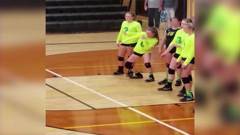 Girl’s *epic* Pre-Game Dance Routine